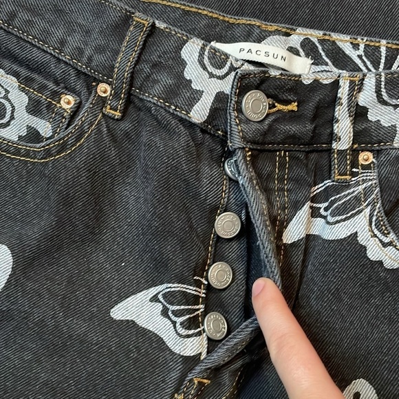 Pacsun Black Butterfly Hi Rise Straight Jean Size 27 - Picture 5 of 9